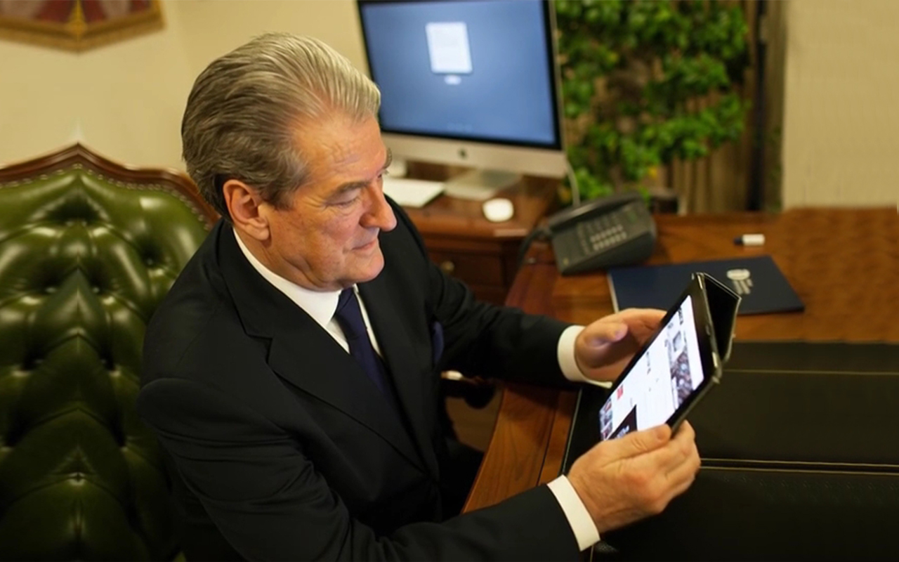 Iraniani Dixhital mashtron Berishën: Khamenei fshihet te vila e Enverit